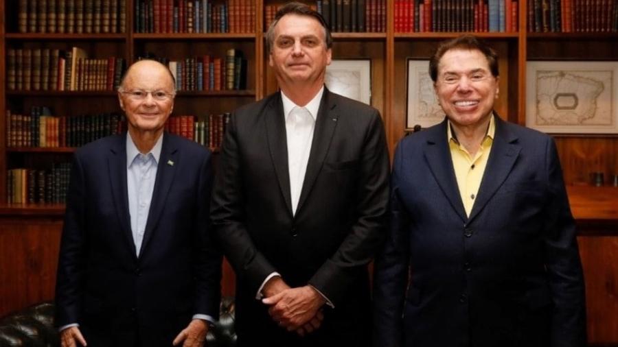 Bolsonaro ao lado de Edir Macedo e Silvio Santos - Reprodução/Facebook