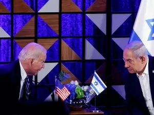 Biden reitera a Netanyahu que se opõe à invasão de Rafah