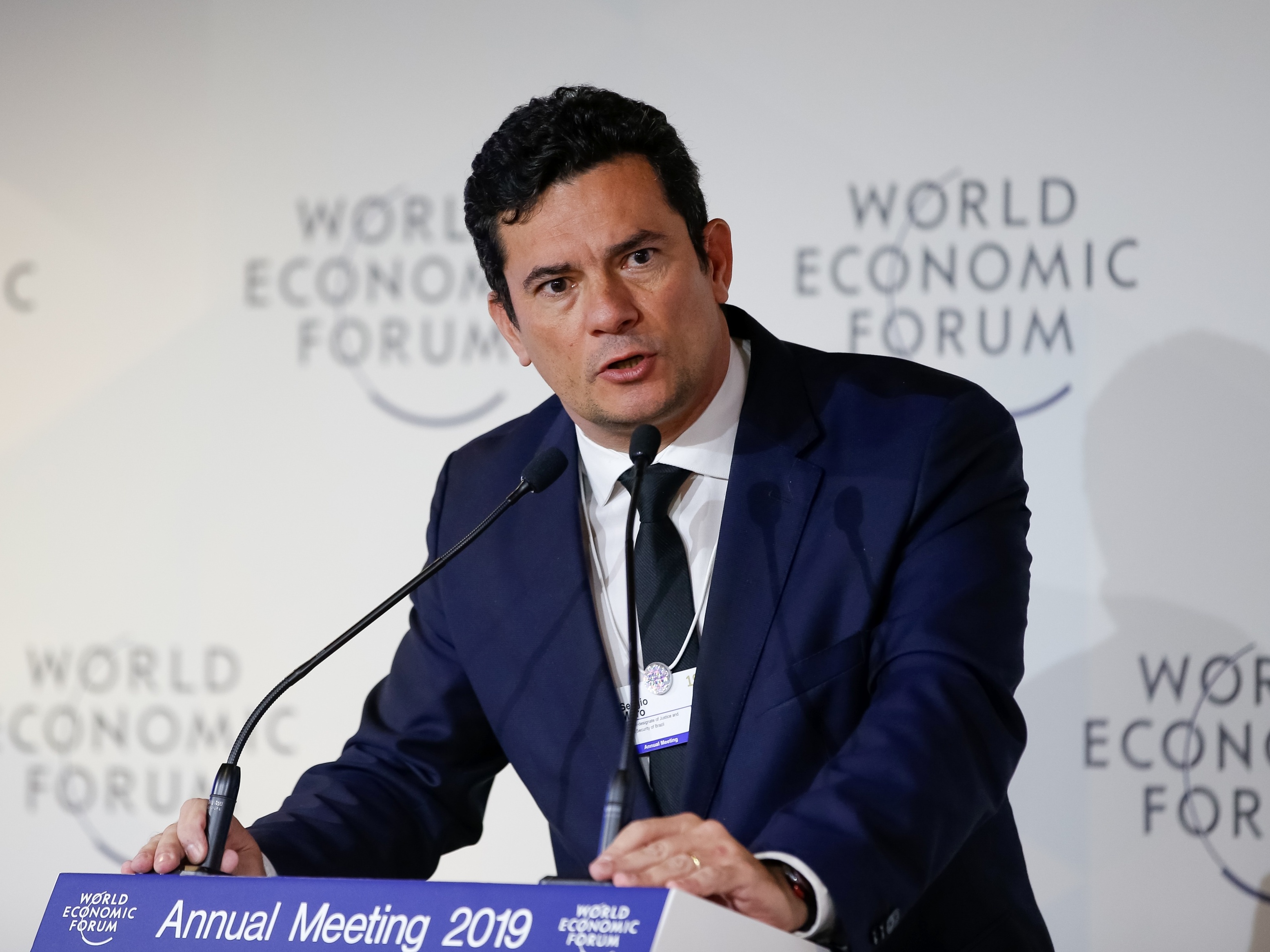 Moro pediu ajuda à Lava Jato quando já era ministro, indicam mensagens