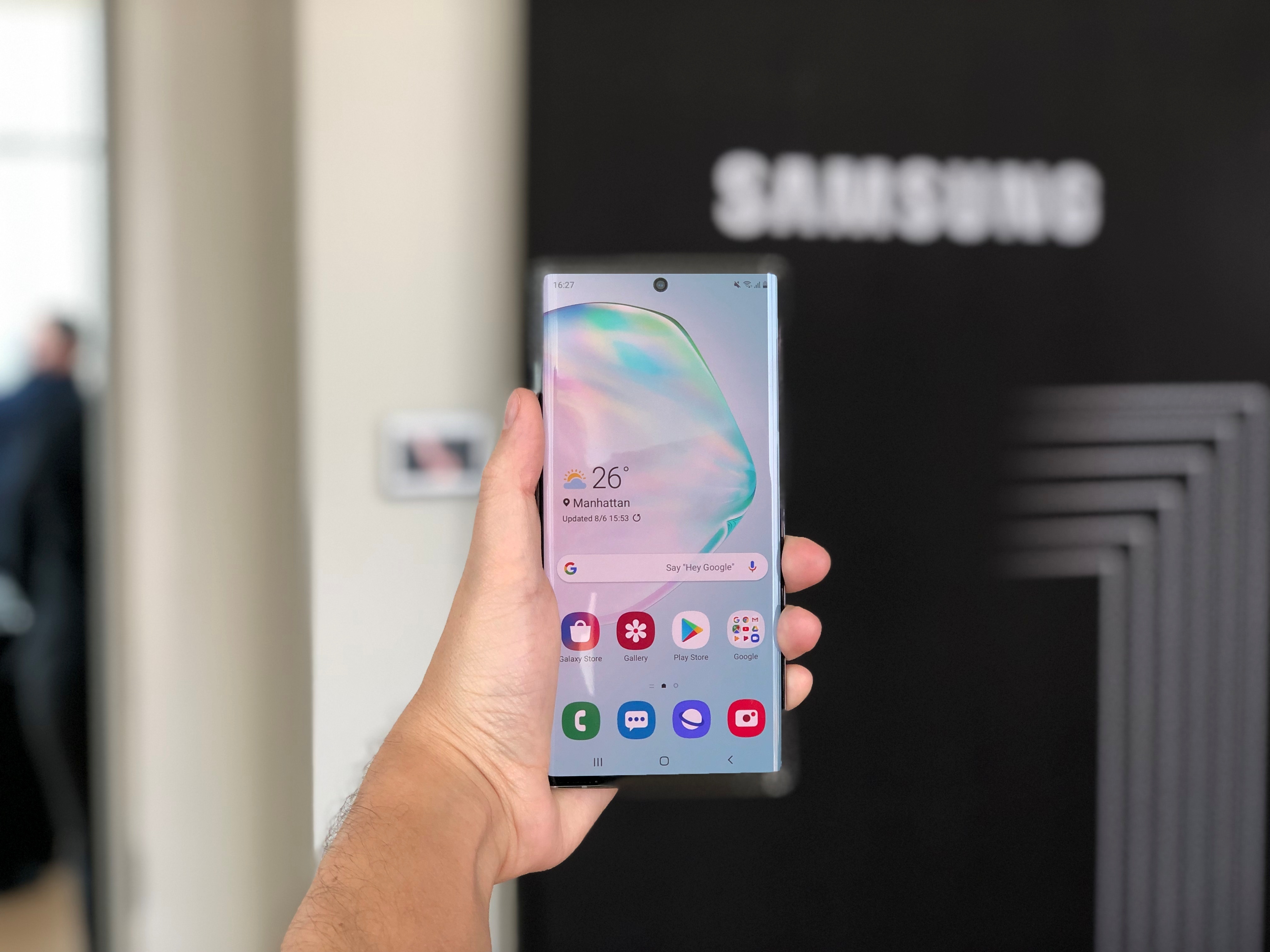 Samsung Galaxy Note 10 Pro surge em imagens vazadas com tela maior