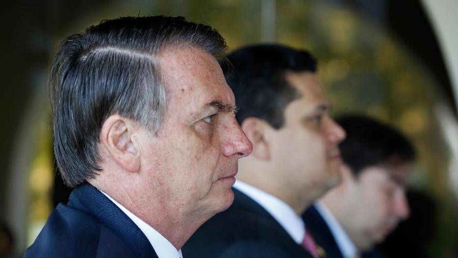 O presidente da República, Jair Bolsonaro (sem partido), com os presidentes do Senado, Davi Alcolumbre (DEM-AP), e da Câmara, Rodrigo Maia (DEM-RJ) - Carolina Antunes/PR