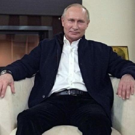 Putin ficou longe das câmeras desde que a crise piorou - Reuters/BBC