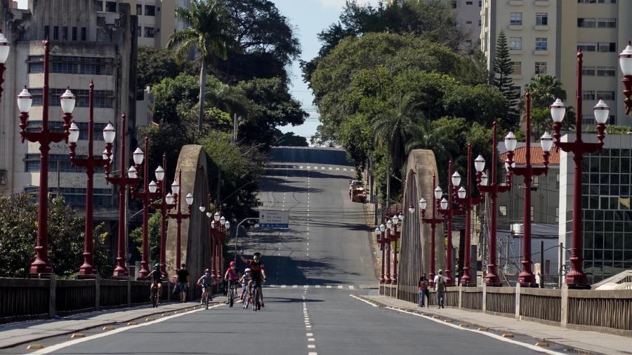 Além de BH, mais de 800 municípios mineiros seguem na Onda Roxa - TELMO FERREIRA/ESTADÃO CONTEÚDO