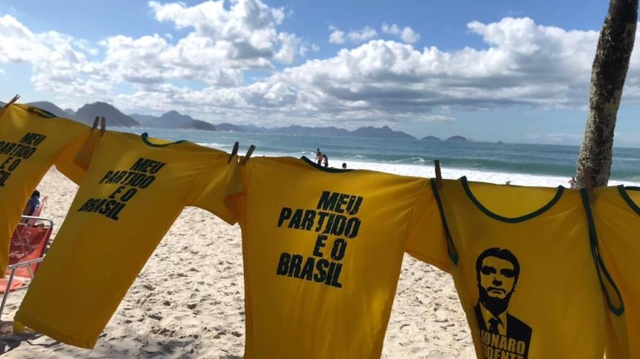 Ato pró-Bolsonaro e a favor do voto impresso em Copacabana, no Rio de Janeiro, no início de agosto - Lola Ferreira/UOL