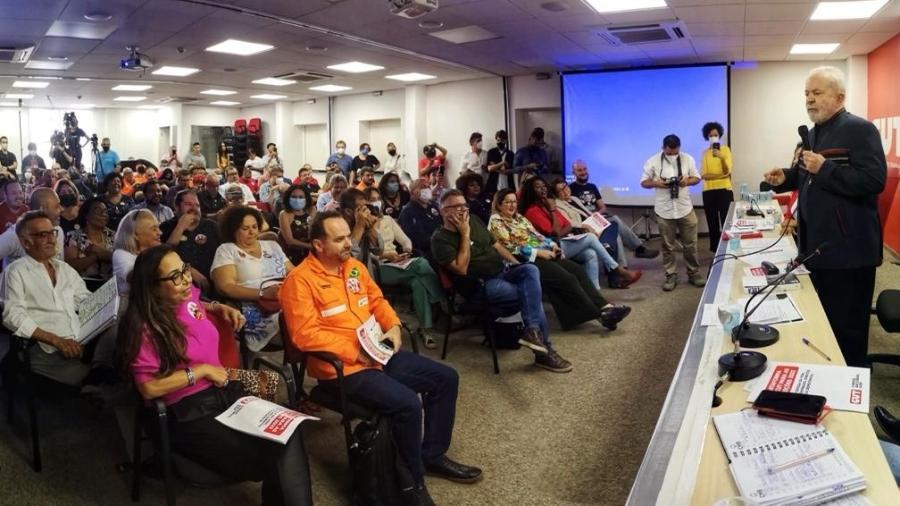 Lula durante evento na CUT (Central Única dos Trabalhadores) na última segunda-feira (4), incentivou seus apoiadores a irem até a casa de deputados para "incomodar a tranquilidade" deles. - Divulgação/CUT/Roberto Parizotti