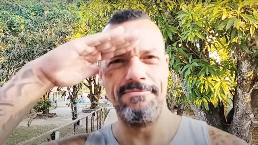 22.jul.2022 - O youtuber Ivan Rejane, o "Ivan Papo Reto", preso hoje pela PF por ameaças a ministros do STF e ao ex-presidente Lula - Reprodução/YouTube