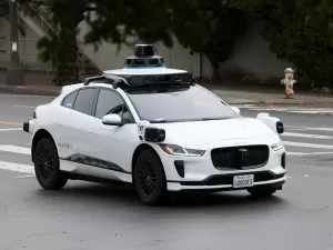 Táxis-robô já são realidade: veja onde é possível andar sem motorista