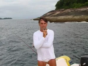 Justiça suspende multa do Ibama contra Bolsonaro por pescaria no RJ
