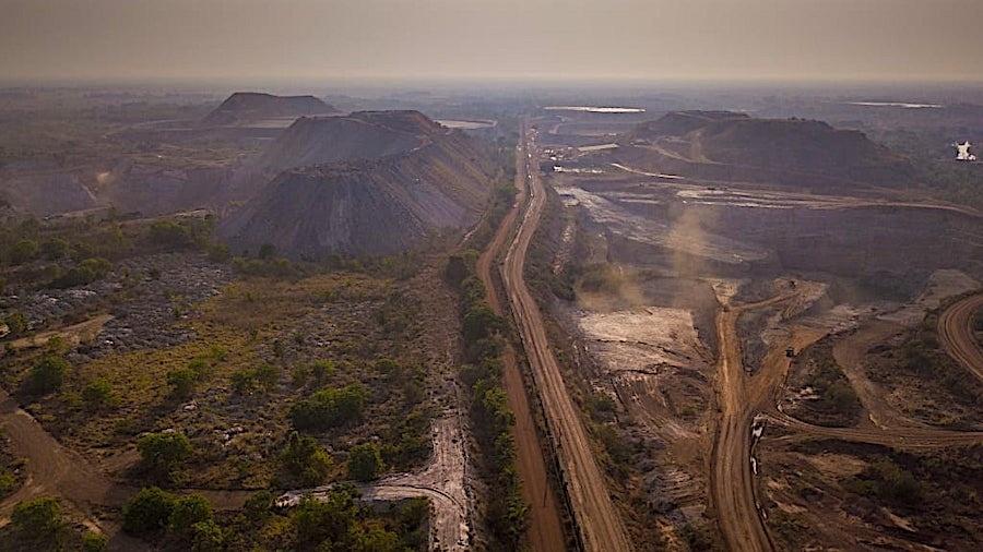 Imagem aérea de mineração no município de Poconé (MT)