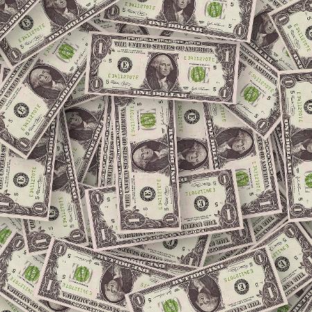 Moeda dos EUA fechou 2025 com queda de 11,2% ante o real