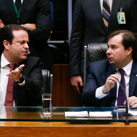 André Moura, então líder do governo de Temer na Câmara, à esquerda, e o presidente da Câmara, Rodrigo Maia - Pedro Ladeira/Folhapress