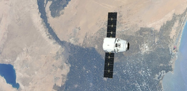 Dragon cargo ship abasteceu Estação Espacial Internacional - Divulgação/NASA