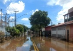 Chuvas causam alagamentos e mortes em SP - Talita Marchao/UOL