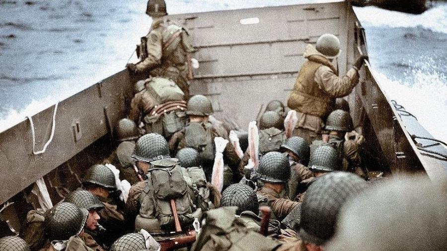 Tropas desembarcam na Normandia, no que ficou conhecido como "Dia D" - Getty Images