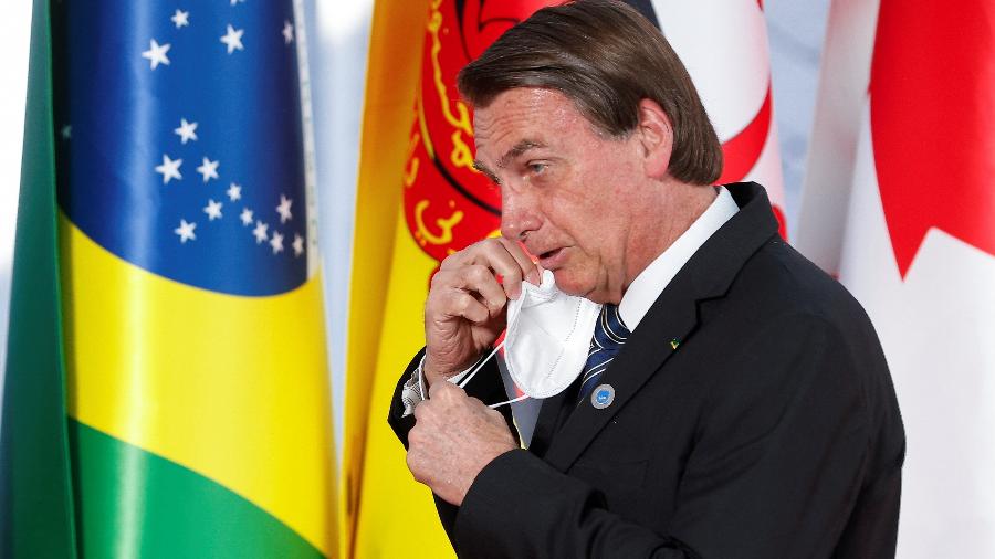 30.out.2021 - O presidente do Brasil, Jair Bolsonaro chega para o encontro de líderes do G20 - REUTERS/Guglielmo Mangiapane