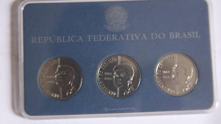 As moedas de celebração dos 100 anos de abolição da escravidão