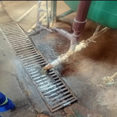 Anvisa apontou indícios de contaminação microbiológica após inspeção Anvisa apontou indícios de contaminação microbiológica após inspeção