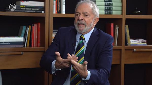Ex-presidente afirma que nova proposta hoje é resolver os problemas de sempre a apostar no mercado interno - UOL