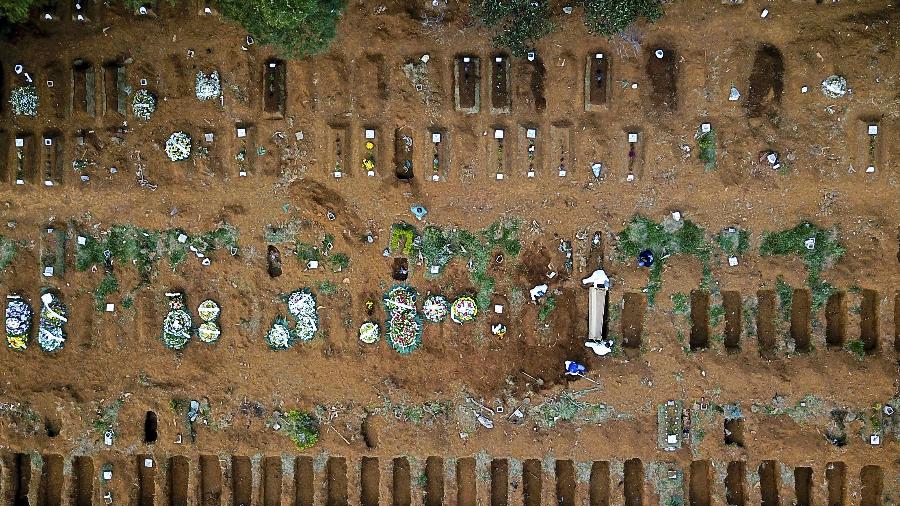 Brasil está perto de chegar à marca de 688 mil mortes causadas pela covid-19 - AMANDA PEROBELLI