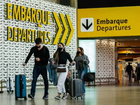 Aeroporto Internacional de São Paulo, em Guarulhos: americanos já podem viajar para o Brasil, segundo recomendação do governo dos EUA - Fepesil/TheNews2/Estadão Conteúdo