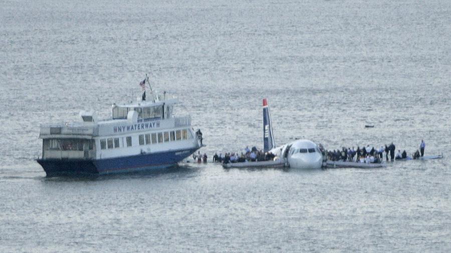Milagre do Hudson: passageiros foram resgatados no rio; acidente ocorreu em 2009