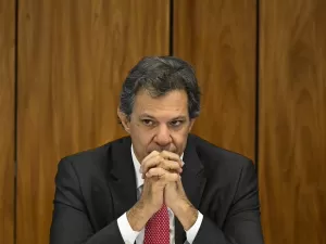 Após reunião 'definitiva' sobre gastos, Haddad cumpre agenda na Fazenda