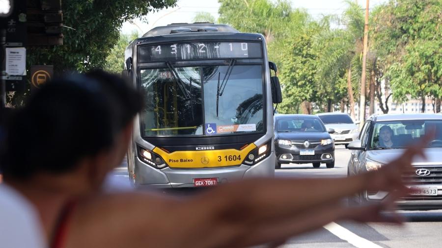  O primeiro número, que vai de 1 a 8, informa a região de origem do veículo