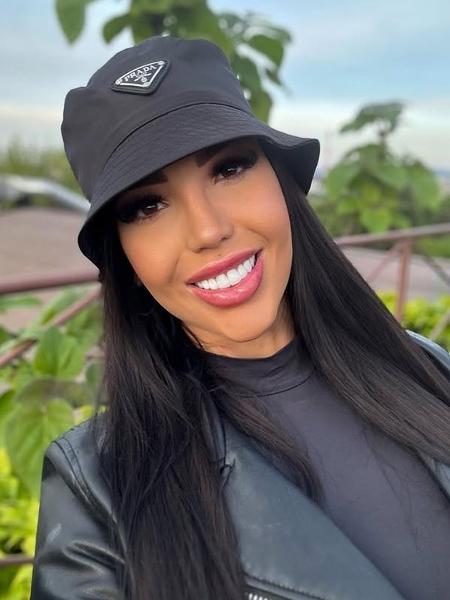 Brasileira morre em Dubai após cair de prédio; mãe pede respeito à filha