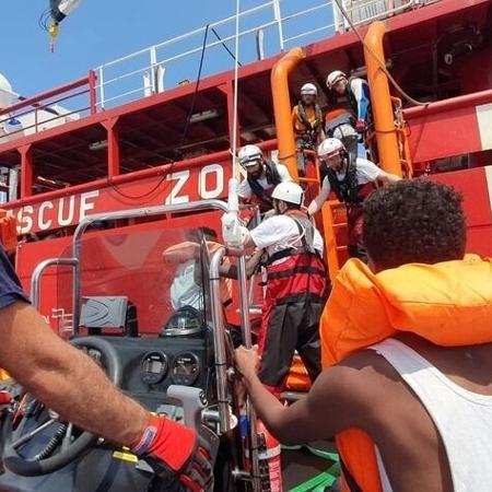Barco humanitário Ocean Viking, das ONG SOS Méditerranée e Médicos Sem Fronteiras - 12.set.2019 - Hannah Wallace Bowman/MSF/Handout/Reuters