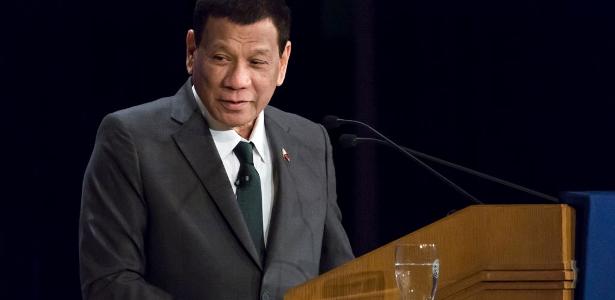 Ex-presidente das Filipinas é eleito prefeito mesmo preso em Haia