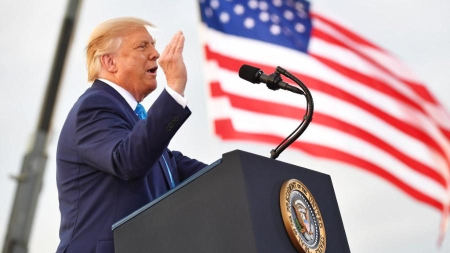 O presidente dos EUA, Donald Trump, discursa a apoiadores em Latrobe, Pensilvânia, em 3 de setembro de 2020 - Mandel Ngan/AFP