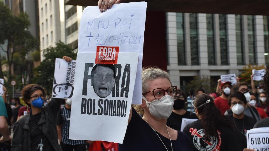 Protesto contra Bolsonaro realizado na avenida Paulista, na cidade de São Paulo, neste sábado - CELSO LUIX/ESTADÃO CONTEÚDO