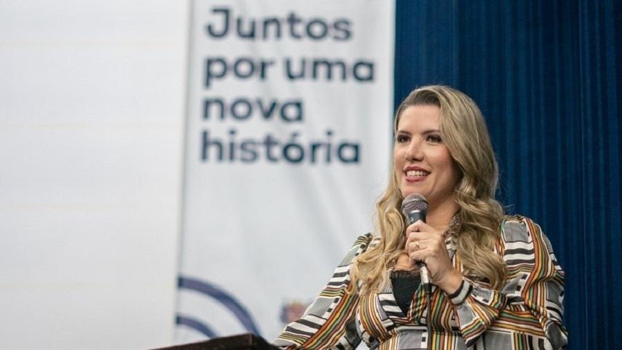 Prefeita de Uberaba, Elisa Araújo, compartilhou prints de xingamentos que recebe nas redes sociais - Reprodução/@elisauberaba