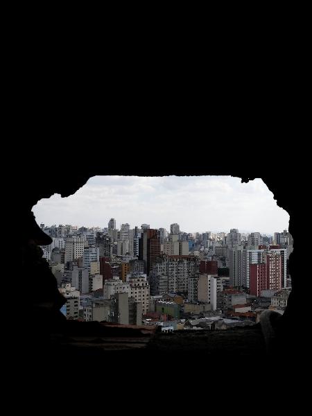  A vista de São de Paulo do alto do edifício Prestes Maia, antiga fábrica de têxtil.