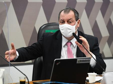 O senador Omar Aziz (PSD-AM), presidente da CPI da Covid, durante depoimento de Ernesto Araújo, no dia 18 - Jefferson Rudy/Agência Senado