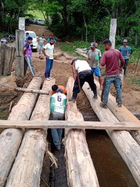 Ponte que ligava quatro comunidades foi levada por água das chuvas - Povo Pataxó/Divulgação