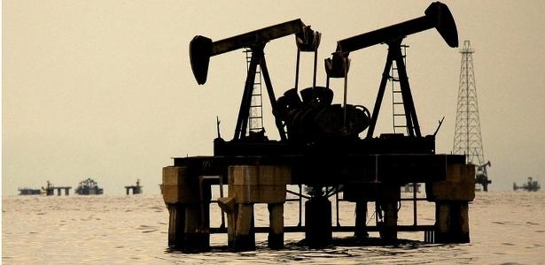 EUA flexibilizam sanções para petroleiras retomarem operações na Venezuela