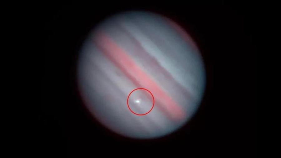 Clarão registrado em Júpiter é resultado do impacto de uma rocha no planeta - Arimatsu et al/Kyoto University/PONCOTS