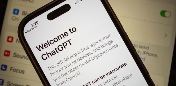 Enciclopédia Britannica processa OpenAI por uso ilegal de artigos no ChatGPT