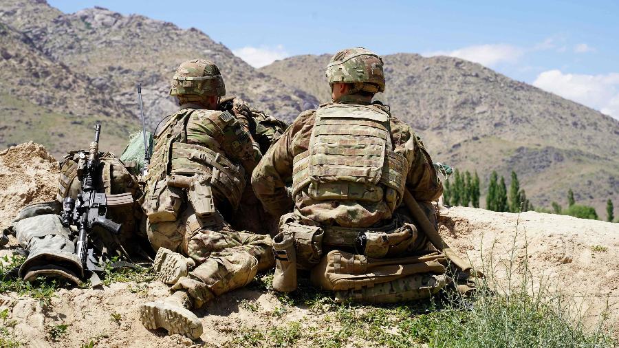 Soldados dos EUA em ofensiva contra o Talibã no Afeganistão em junho deste ano - Thomas Watkins/AFP