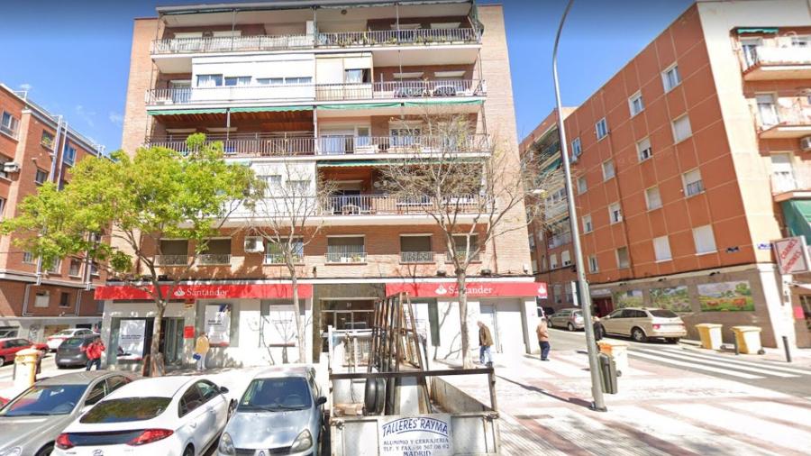 Prédio onde o corpo de Isabel Rivera Molina, 78 anos, foi encontrado em um distrito de Madri, na Espanha - Reprodução/Google Maps