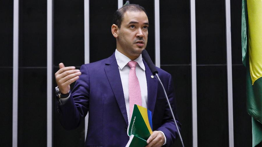 O deputado Vicentinho Júnior (PL-TO) discursa durante sessão da Câmara dos Deputados - 12.mar.2020 - Cleia Viana/Câmara dos Deputados
