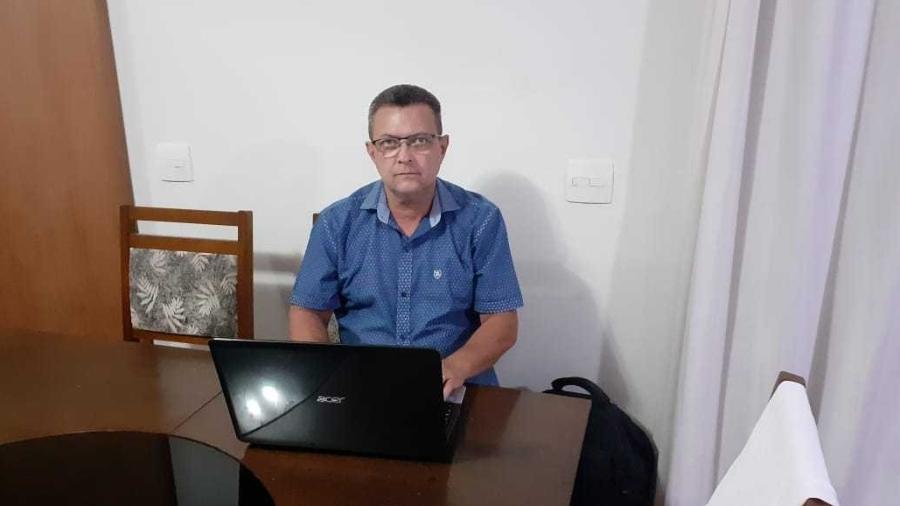 Gilberto Pereira usa o Google para pesquisar a ficha limpa de candidatos - Rodrigo de Vaz