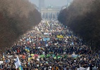 Cidades ao redor do mundo têm protestos contra ataques da Rússia à Ucrânia - Odd Andersen/AFP