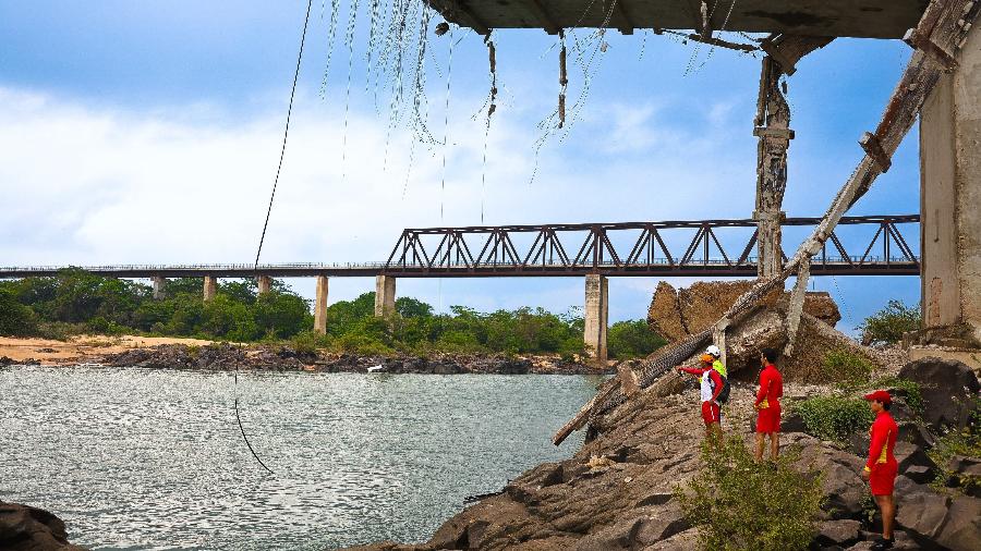 Local onde houve desabamento da ponte Juscelino Kubitschek