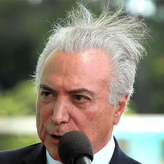 Michel Temer troca nomes de Corinthians e Palmeiras em discurso