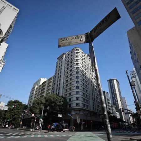 Esquina "histórica" entre as avenidas São João e Ipiranga, em São Paulo, eternizada por Caetano Veloso em "Sampa" - Zanone Fraissat/Folhapress