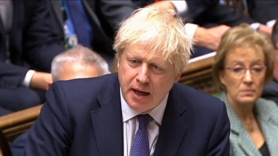 Boris Johnson, primeiro-ministro do Reino Unido, abriu hoje o debate sobre o projeto de lei relacionado ao Brexit - AFP