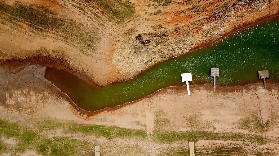Imagem de agosto de 2021 mostra represa do rio Jaguari, em Vargem (SP), que compõe o sistema Cantareira  - LUIS MOURA/ESTADÃO CONTEÚDO