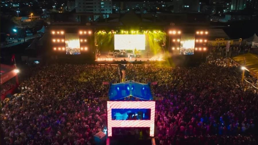 Evento privado em Cabedelo (Grande João Pessoa), no sábado, reuniu milhares de pessoas - Reprodução